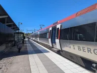 Tåg i Bergslagen vid Fagersta centralstation den 1 maj 2026.